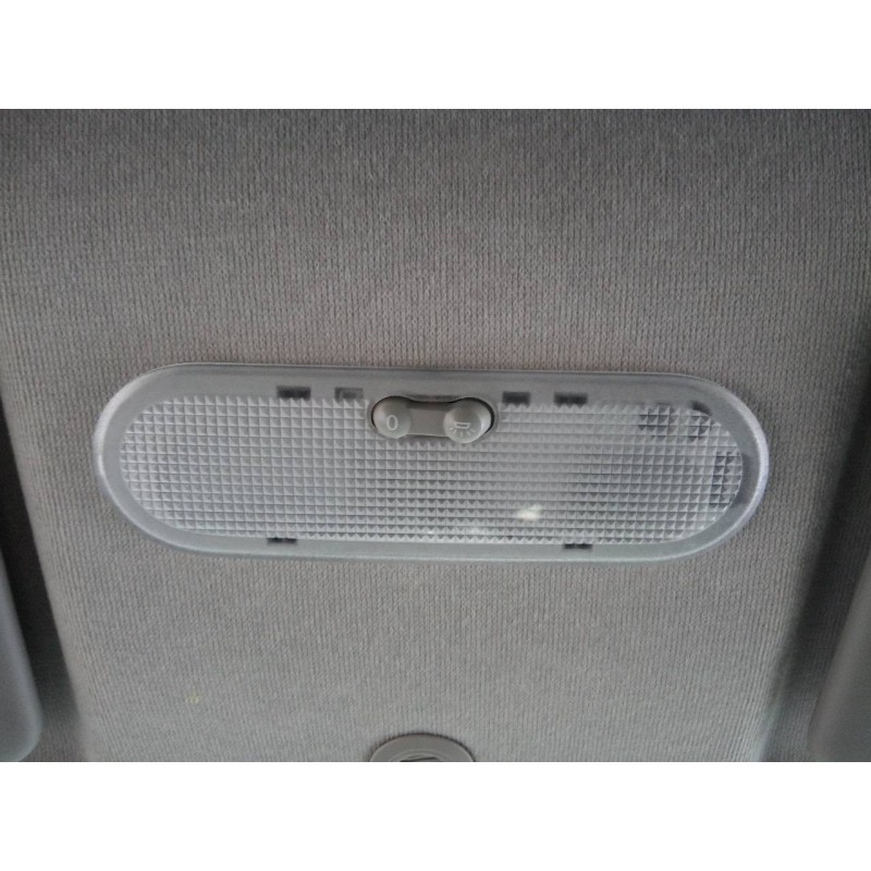 Recambio de luz interior para dacia sandero stepway referencia OEM IAM   