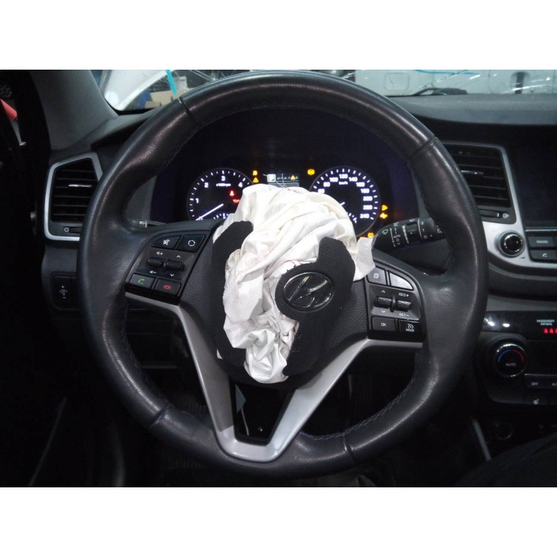 Recambio de volante para hyundai tucson style blue 2wd referencia OEM IAM   