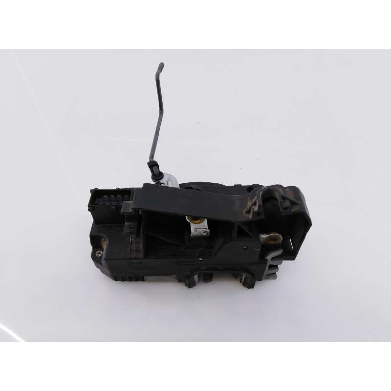 Recambio de cerradura maletero / porton para renault trafic furgón referencia OEM IAM 8200282303 93851809 