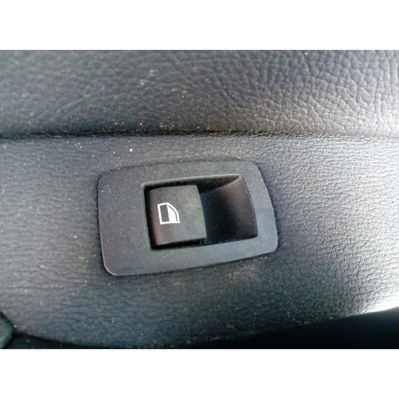 Recambio de mando elevalunas trasero izquierdo para bmw serie x1 (f48) sdrive18d referencia OEM IAM 920810603 L2B01161 