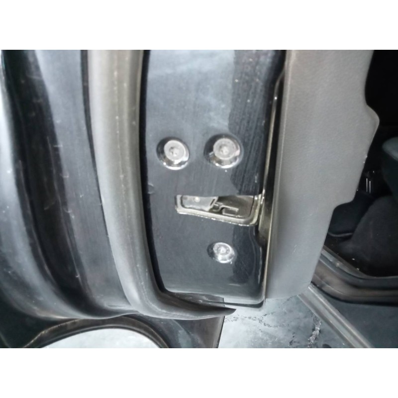 Recambio de cerradura puerta trasera izquierda para ford kuga (cbv) titanium referencia OEM IAM   