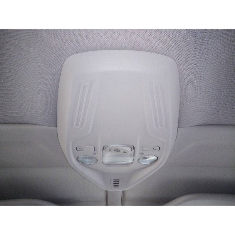 Recambio de luz interior para citroen c4 picasso attraction referencia OEM IAM   