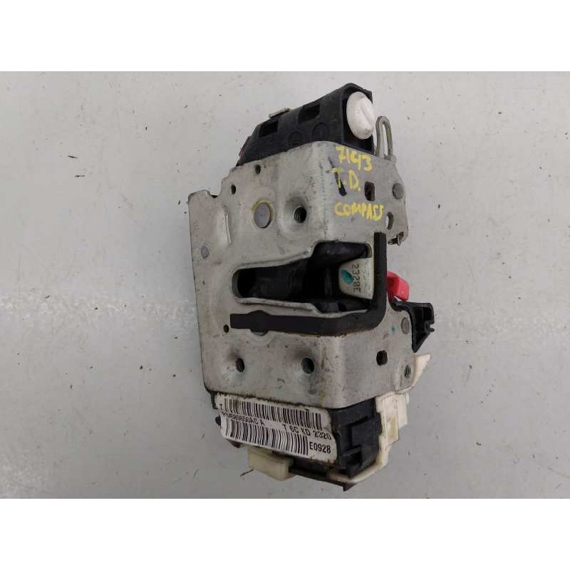 Recambio de cerradura puerta trasera derecha para chrysler jeep compass limited 4x4 referencia OEM IAM P04589650ACA T6CKD2320 