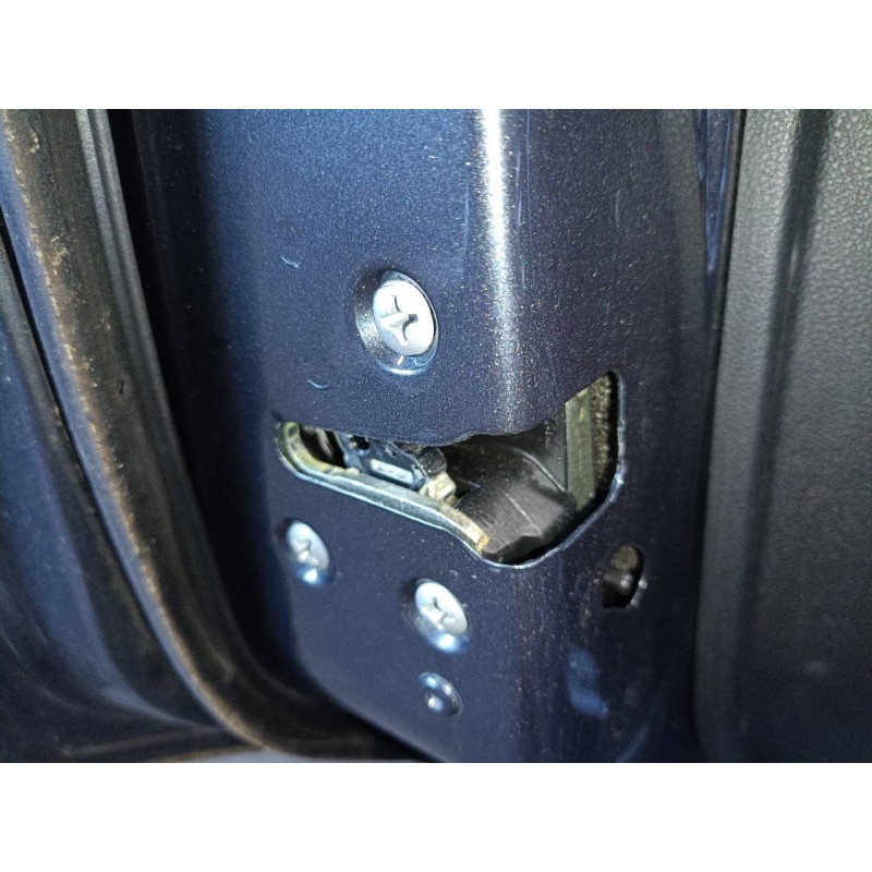 Recambio de cerradura puerta trasera izquierda para renault kadjar zen referencia OEM IAM   