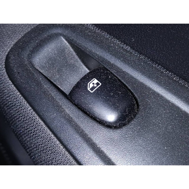 Recambio de mando elevalunas trasero derecho para renault kadjar zen referencia OEM IAM   