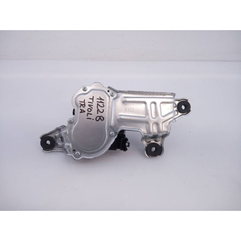 Recambio de motor limpia trasero para ssangyong tivoli crystal 4x2 referencia OEM IAM 8612035000 2G21 