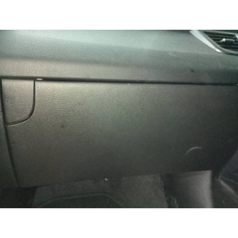 Recambio de guantera para hyundai i30 (gd) trend referencia OEM IAM   