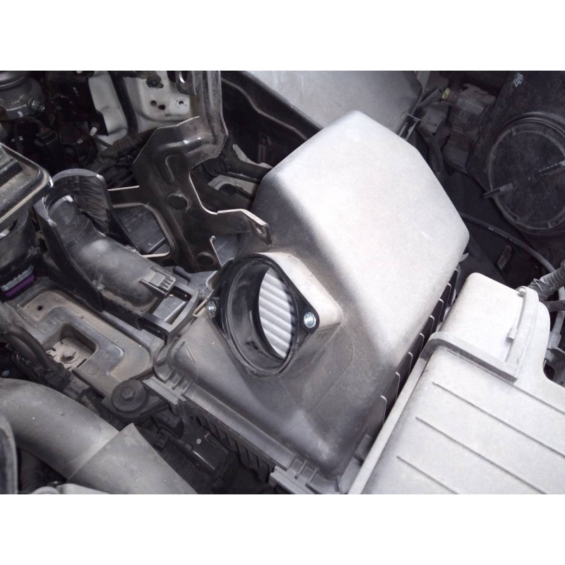 Recambio de filtro aire para kia carens ( ) drive referencia OEM IAM   