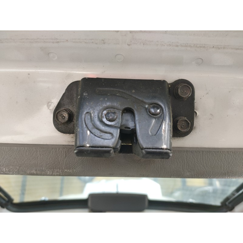 Recambio de cerradura maletero / porton para hyundai tucson (jm) 2,0 crdi vgt classic 4x2 referencia OEM IAM   