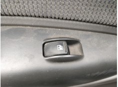 Recambio de mando elevalunas trasero izquierdo para hyundai tucson (jm) 2,0 crdi vgt classic 4x2 referencia OEM IAM   