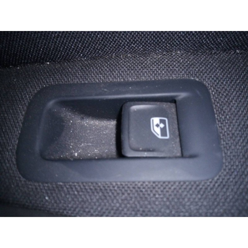 Recambio de mando elevalunas trasero izquierdo para volkswagen golf vii lim. (bq1) edition referencia OEM IAM   