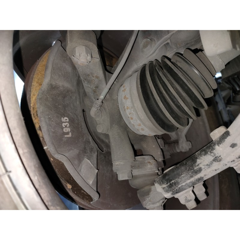 Recambio de mangueta delantera izquierda para hyundai tucson (jm) 2,0 crdi vgt classic 4x2 referencia OEM IAM   