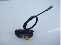 Recambio de cerradura puerta trasera derecha para opel zafira tourer expression referencia OEM IAM 3023880  