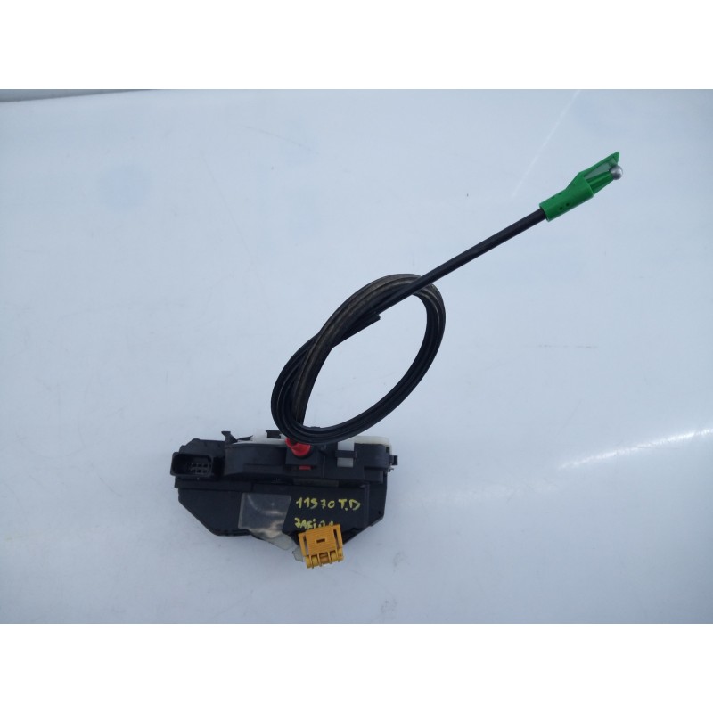 Recambio de cerradura puerta trasera derecha para opel zafira tourer expression referencia OEM IAM 3023880  