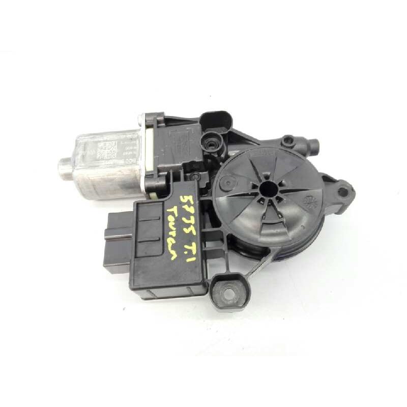 Recambio de motor elevalunas trasero izquierdo para volkswagen touran (5t1) edition bmt referencia OEM IAM 5Q0959811E 0130822725