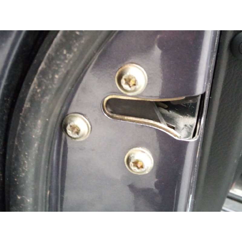 Recambio de cerradura puerta trasera izquierda para ssangyong rexton rx 270 full referencia OEM IAM 7131008002  