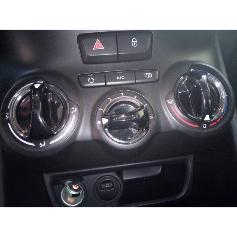 Recambio de mando calefaccion / aire acondicionado para peugeot 208 style referencia OEM IAM   