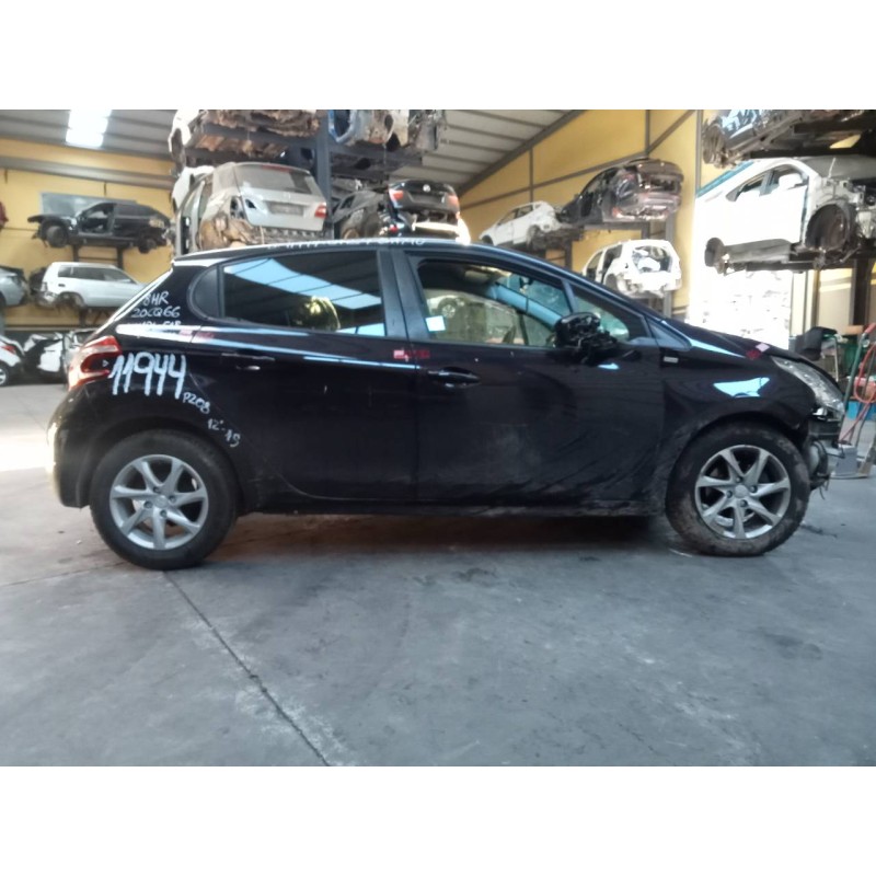 peugeot 208 del año 2014