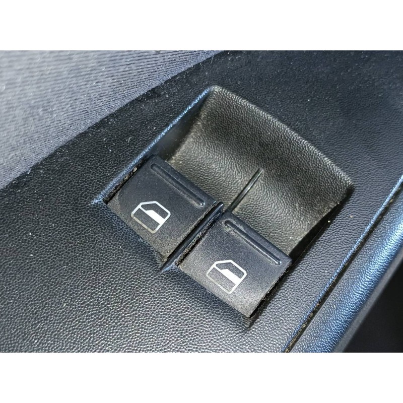 Recambio de mando elevalunas delantero izquierdo para seat leon (1p1) reference copa referencia OEM IAM   