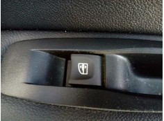 Recambio de mando elevalunas trasero derecho para renault megane iv grandtour zen referencia OEM IAM   