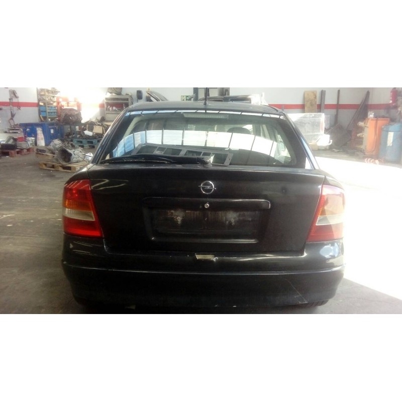 opel astra g berlina del año 2001