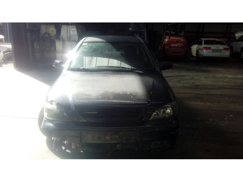opel astra g berlina del año 2001