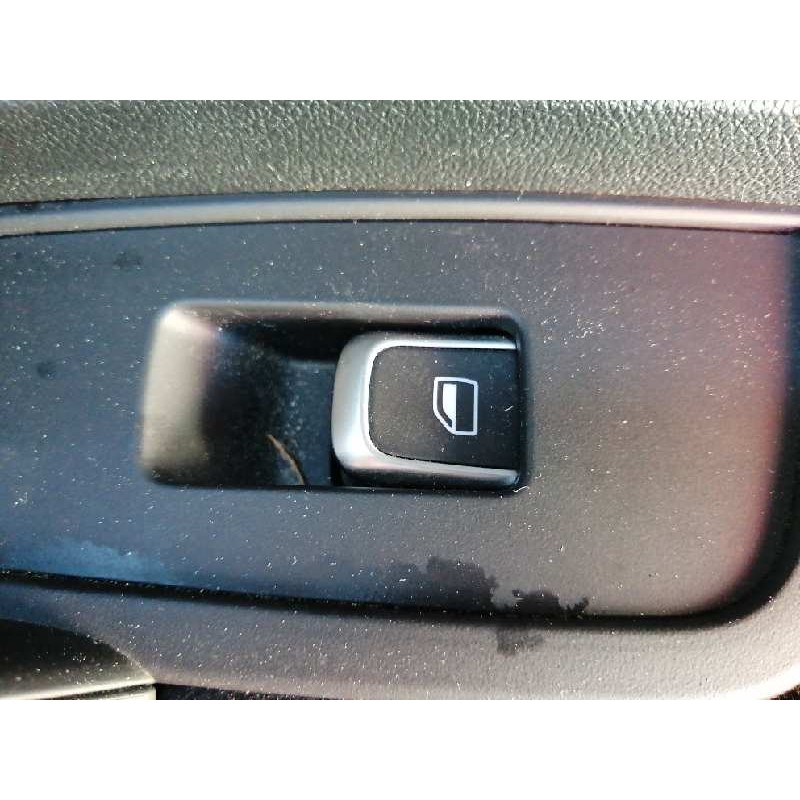 Recambio de mando elevalunas trasero derecho para audi a1 sportback (8xf) attraction referencia OEM IAM   