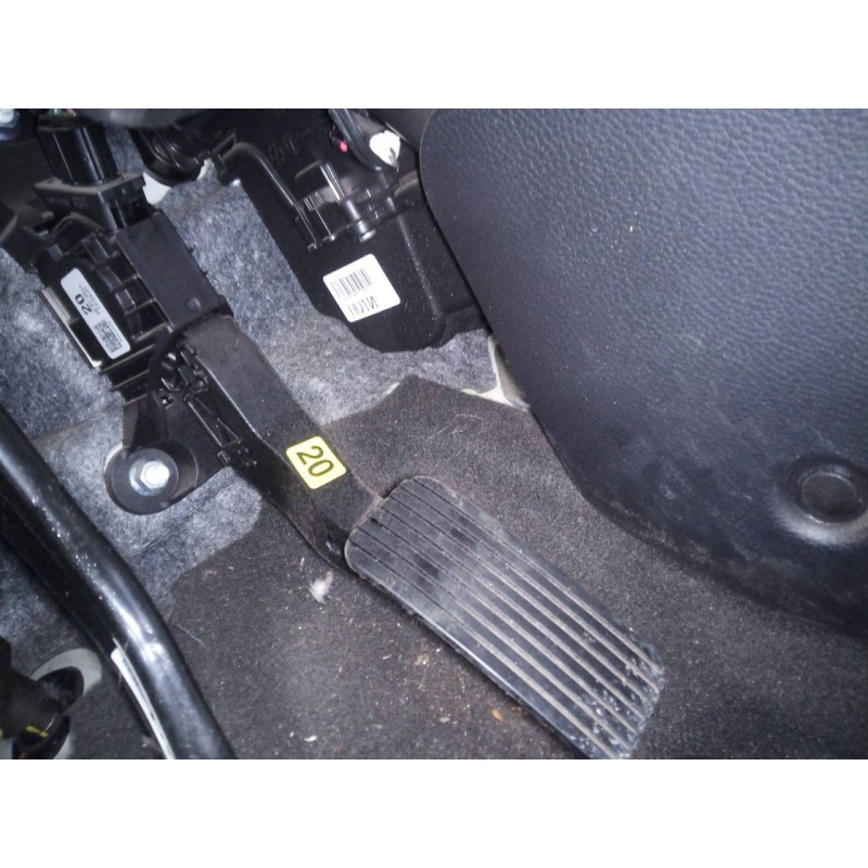 Recambio de pedal acelerador para kia stonic (ybcuv) drive referencia OEM IAM 00136810  