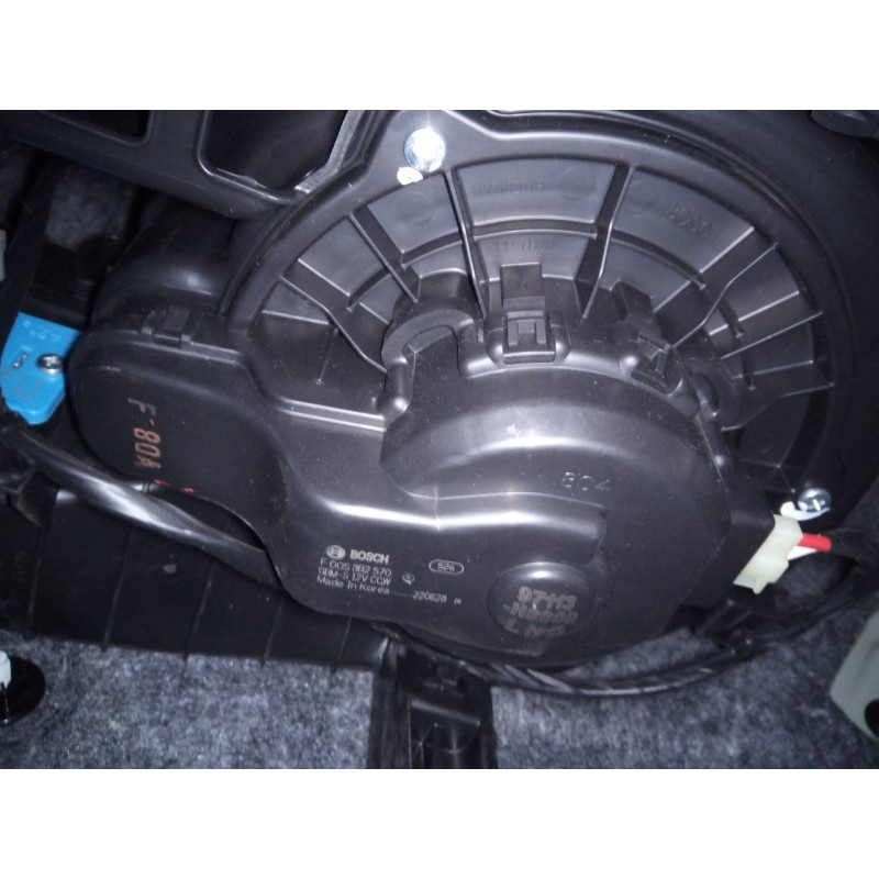 Recambio de ventilador calefaccion para kia stonic (ybcuv) drive referencia OEM IAM F00S3B2570  