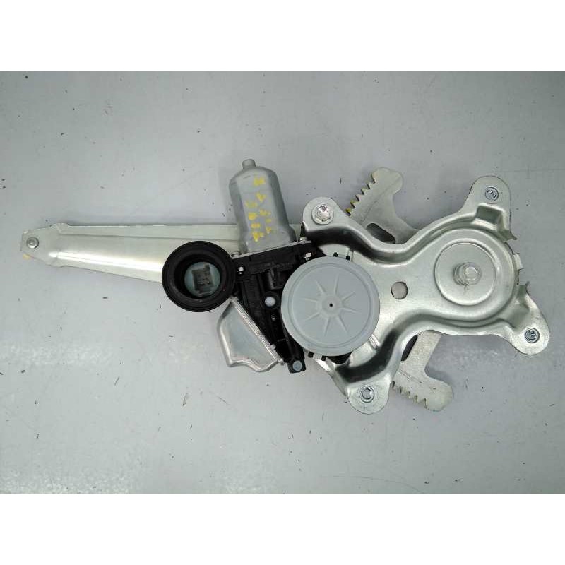 Recambio de elevalunas trasero izquierdo para toyota land cruiser (j15) gx referencia OEM IAM 8571075070  