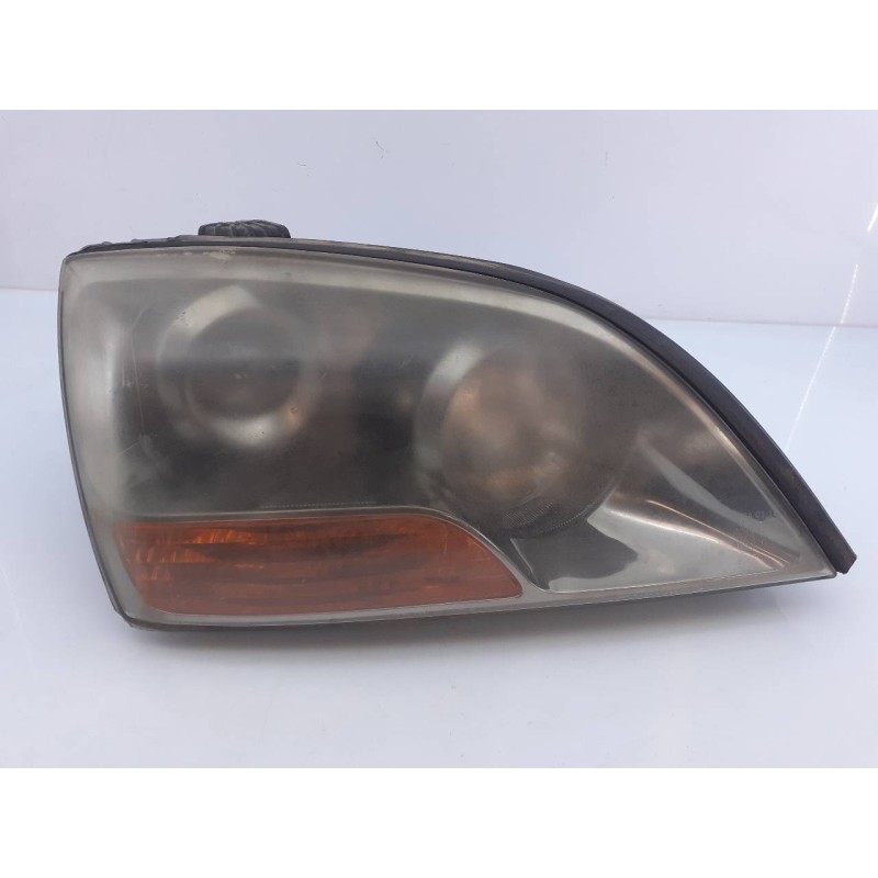 Recambio de faro derecho para kia sorento 2.5 crdi active referencia OEM IAM 921023E060  