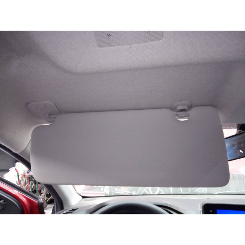 Recambio de parasol izquierdo para dacia sandero iii stepaway referencia OEM IAM   