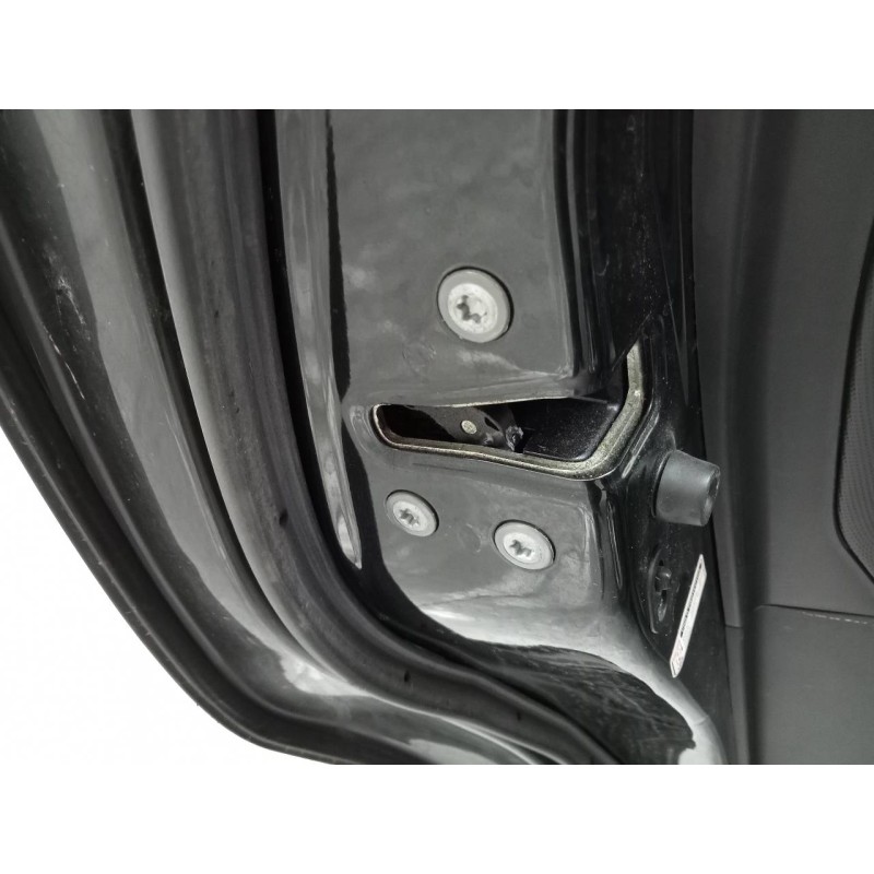 Recambio de cerradura puerta trasera izquierda para toyota auris active referencia OEM IAM   