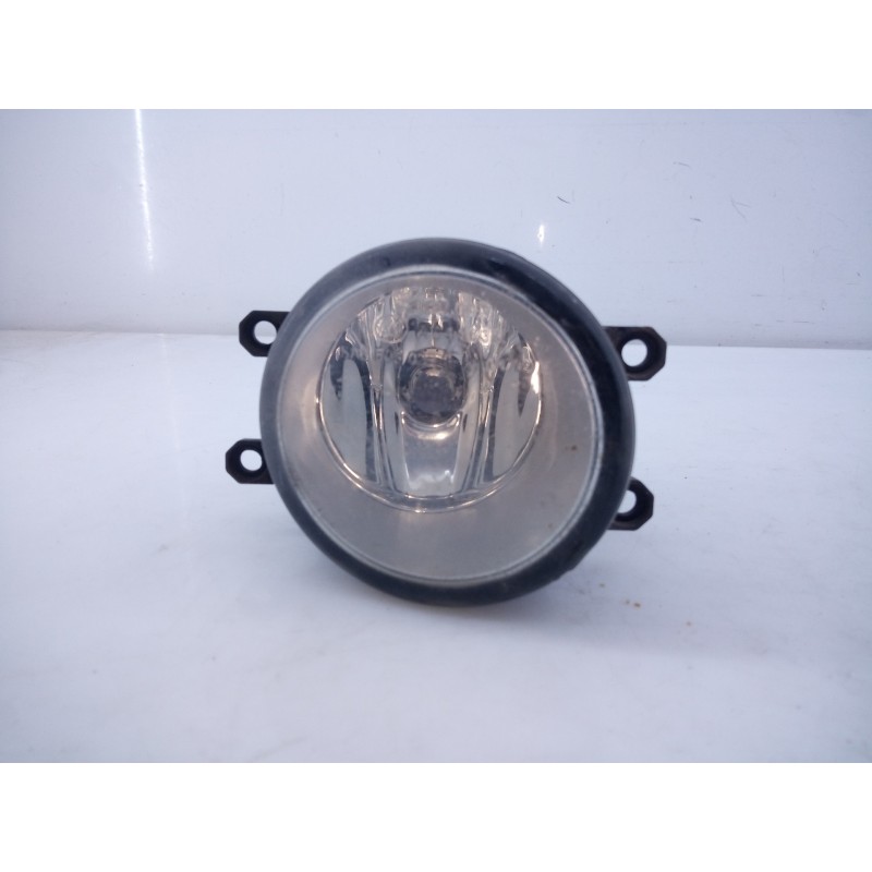 Recambio de faro antiniebla derecho para toyota auris active referencia OEM IAM 81210D041  