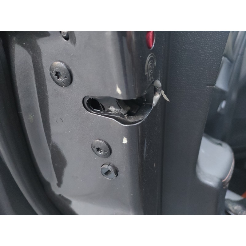 Recambio de cerradura puerta trasera izquierda para peugeot 3008 gt line referencia OEM IAM   