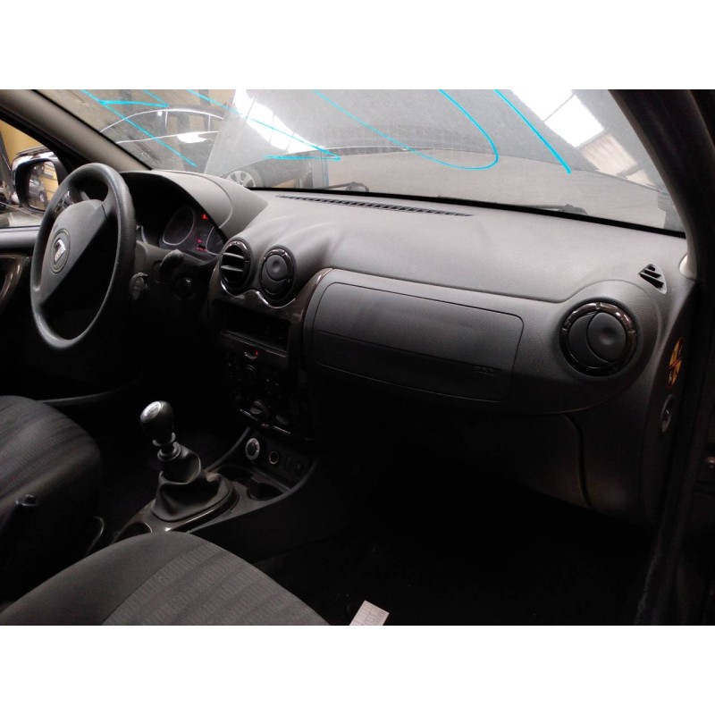 Recambio de salpicadero para dacia duster ambiance 4x4 referencia OEM IAM   