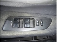 Recambio de mando elevalunas delantero izquierdo para toyota auris active referencia OEM IAM   