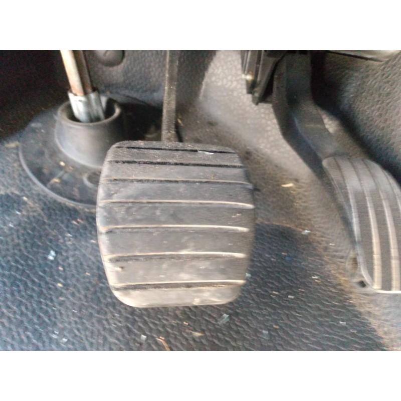 Recambio de pedal freno para renault master kipper l2h1 3,5t referencia OEM IAM   