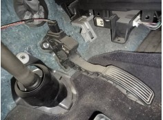 Recambio de pedal acelerador para toyota auris active referencia OEM IAM 7811002011  