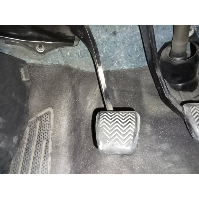 Recambio de pedal embrague para toyota auris active referencia OEM IAM   