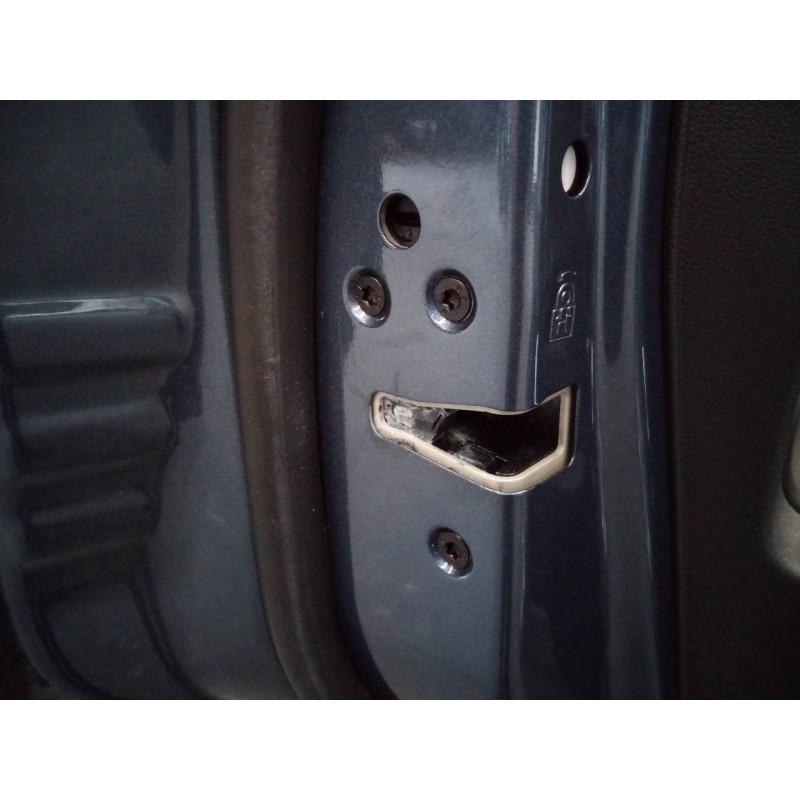 Recambio de cerradura puerta trasera izquierda para ford kuga (cbs) titanium referencia OEM IAM   