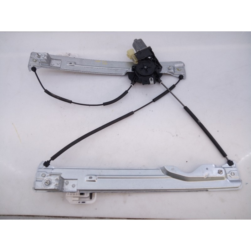 Recambio de elevalunas delantero derecho para ford kuga (cbs) titanium referencia OEM IAM 0130822733  