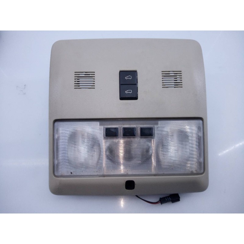 Recambio de luz interior para land rover discovery v6 td se referencia OEM IAM XDE500062LUM  