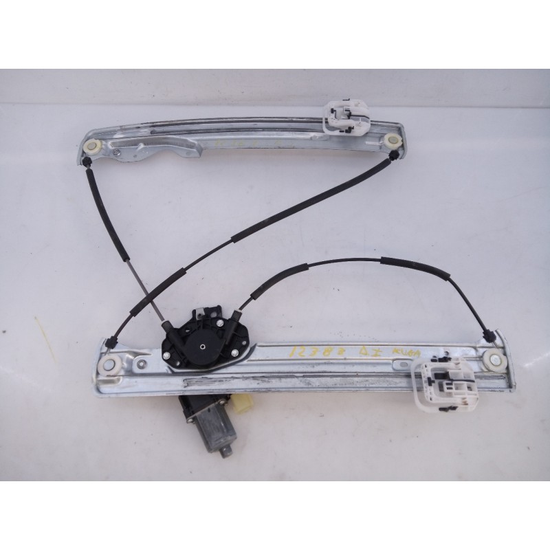 Recambio de elevalunas delantero izquierdo para ford kuga (cbs) titanium referencia OEM IAM 0130822732 CM093110A 