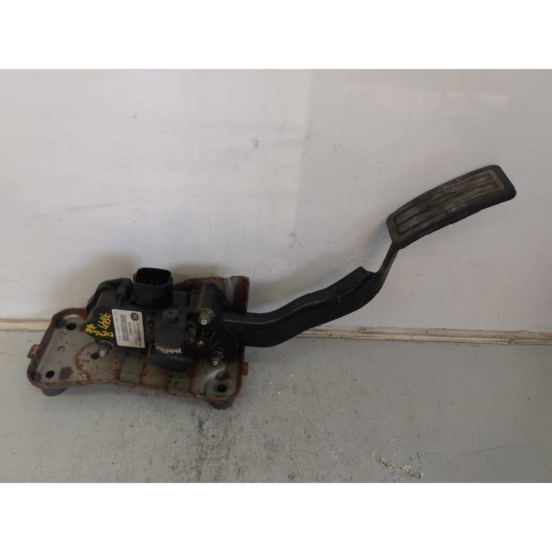 Recambio de pedal acelerador para land rover discovery v6 td se referencia OEM IAM SLC500021  