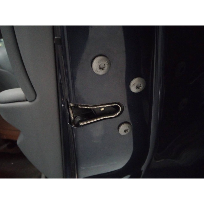 Recambio de cerradura puerta trasera derecha para bmw x5 (e53) 3.0d referencia OEM IAM 51228402602  