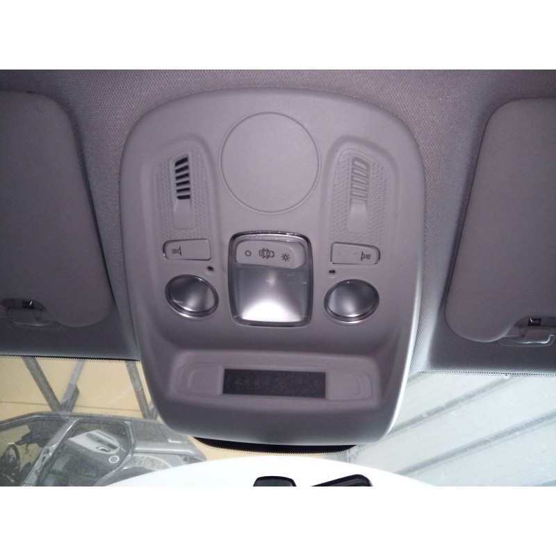 Recambio de luz interior para citroen c4 lim. feel referencia OEM IAM   