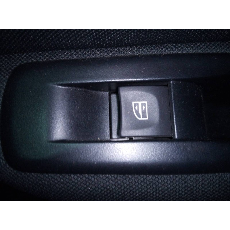 Recambio de mando elevalunas trasero derecho para renault megane iii berlina 5 p expression referencia OEM IAM   