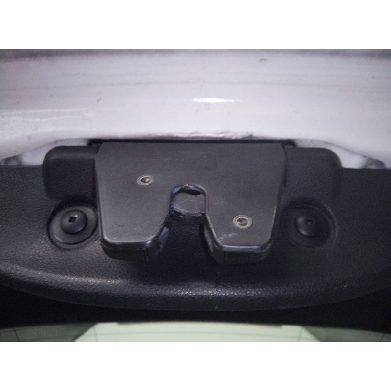 Recambio de cerradura maletero / porton para bmw serie 1 berlina (e81/e87) 118d referencia OEM IAM   