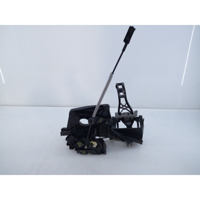 Recambio de cerradura puerta delantera derecha para volvo xc70 kinetic 2wd referencia OEM IAM 24001570003  